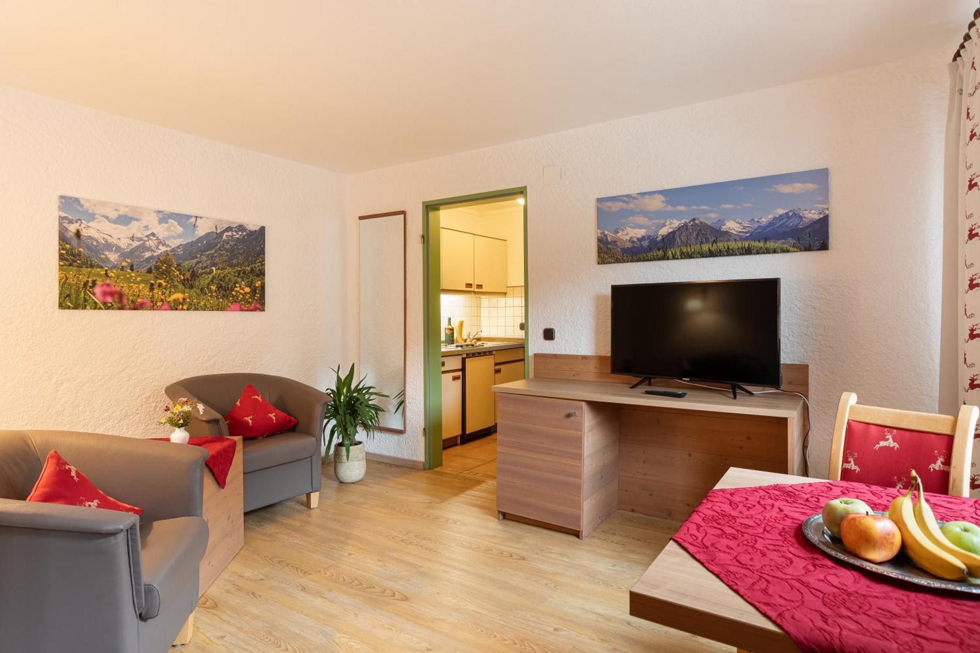 Familien- Und Wellnesshotel "Landhaus Viktoria" Oberstdorf Exterior photo